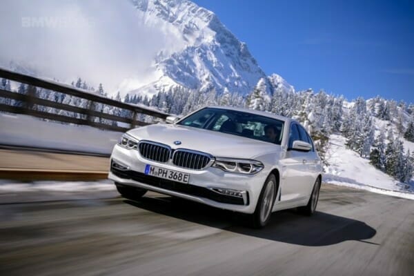 2018 BMW 530e Plug-In Hybrid - front view