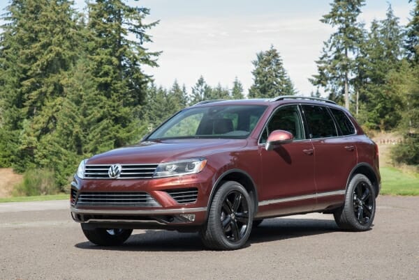 2017 Volkswagen Touareg - left side view