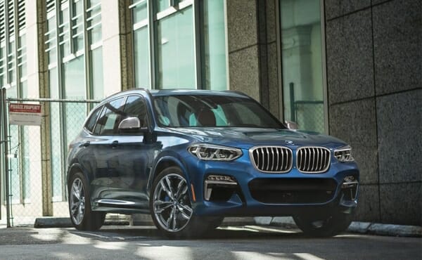 2019 BMW X3 right front view