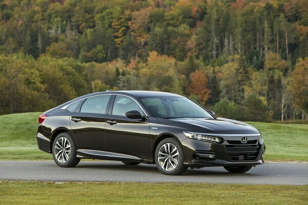 2019 Honda Accord Hybrid passenger side view