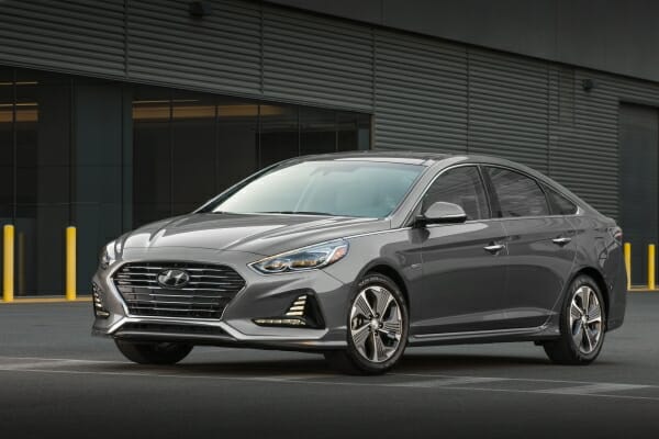 2019 Hyundai Sonata Hybrid front view