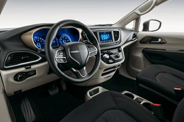 2020 Chrysler Voyager interior